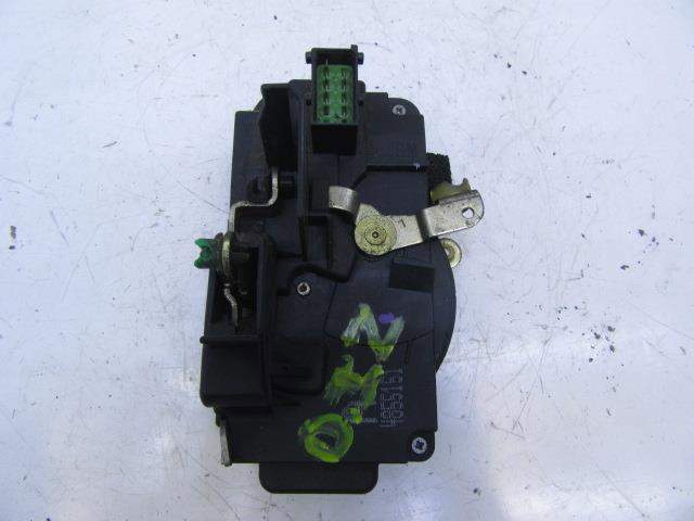 Zamek drzwi przednich lewych 4855151 GM
