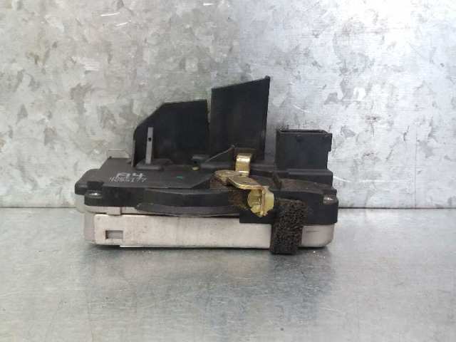 Zamek drzwi przednich lewych 4855151 GM