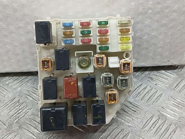 Wahacz zawieszenia tylnego poprzeczny 4877042020 TOYOTA