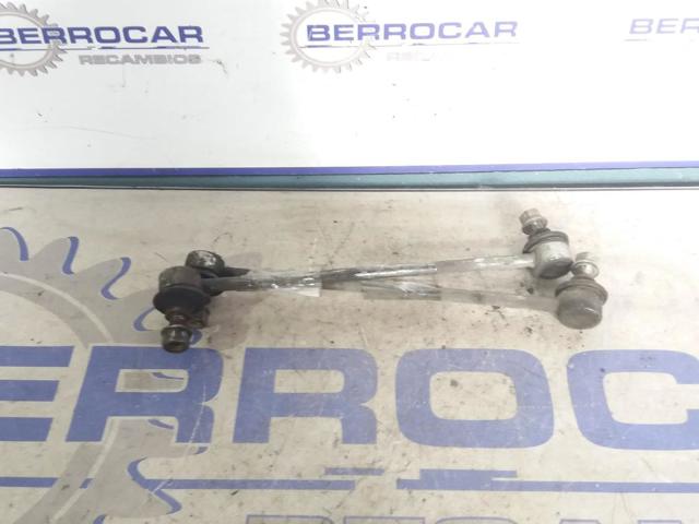 Łącznik stabilizatora przedniego 4882047010 TOYOTA