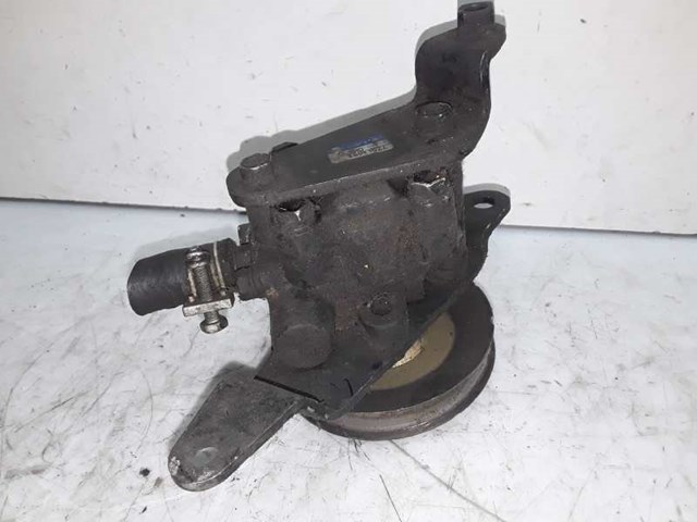 Pompa wspomagania hydraulicznego kierownicy Nissan Primera P10