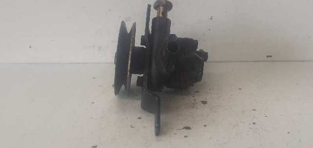 Pompa wspomagania hydraulicznego kierownicy Nissan Primera P10