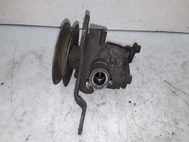 Pompa wspomagania hydraulicznego kierownicy Nissan Primera P10