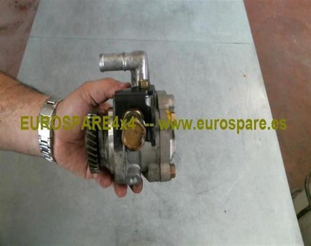 Pompa wspomagania hydraulicznego kierownicy Nissan Patrol Y61