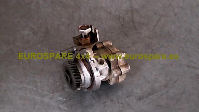 Pompa wspomagania hydraulicznego kierownicy Nissan Patrol Y61