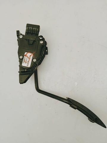 Pedał przyspieszenia (gazu) 4940062J70 SUZUKI