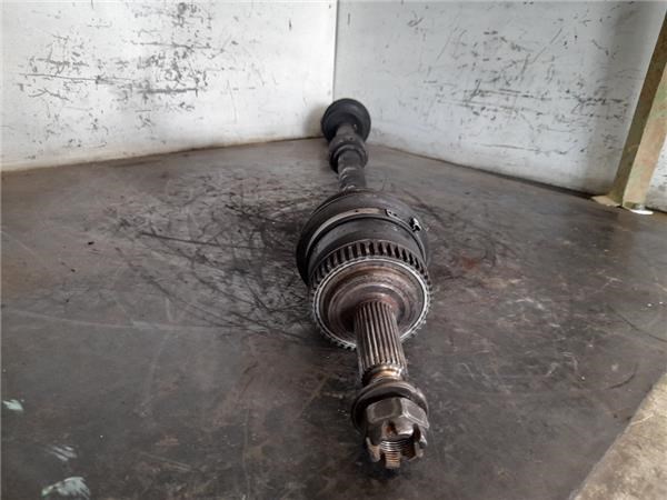Półoś napędowa przednia prawa 495001D700 HYUNDAI