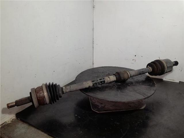 Półoś napędowa przednia prawa 495001D700 HYUNDAI