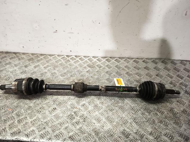 Półoś napędowa przednia prawa 495001D700 HYUNDAI