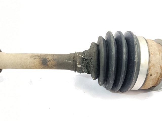 Półoś napędowa przednia prawa 495001J050 HYUNDAI