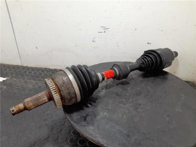 Półoś napędowa przednia lewa 495002B260 HYUNDAI