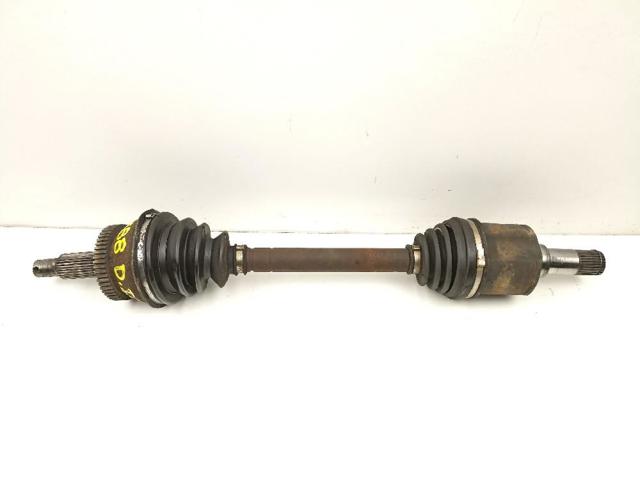 Półoś napędowa przednia lewa 495002B260 HYUNDAI