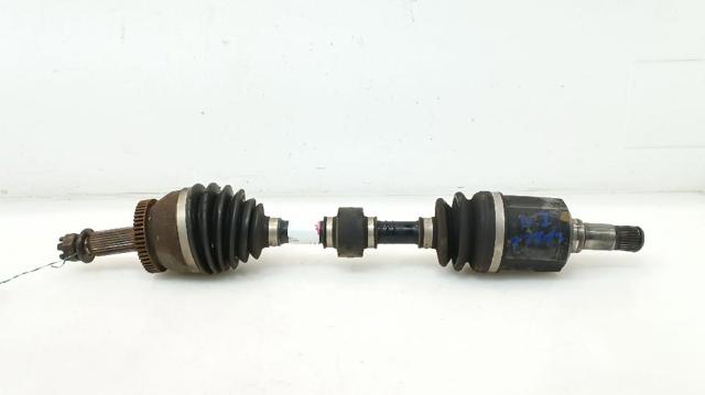 Półoś napędowa przednia lewa 495002B260 HYUNDAI