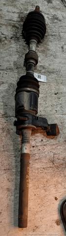 Półoś napędowa przednia prawa 495002B610 HYUNDAI