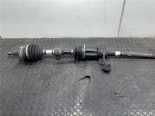 Półoś napędowa przednia prawa 495002B610 HYUNDAI