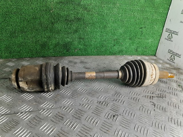 Półoś napędowa przednia prawa 495002E850 HYUNDAI