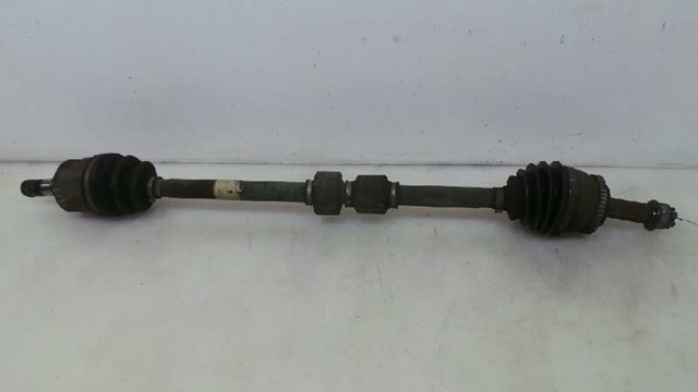 Półoś napędowa przednia prawa 495002L210 HYUNDAI