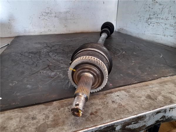 Półoś napędowa przednia prawa 495003K350 HYUNDAI