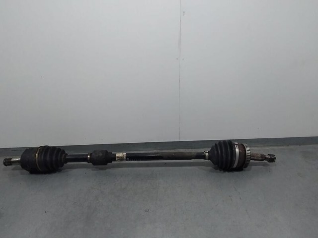Półoś napędowa przednia prawa 495003K350 HYUNDAI