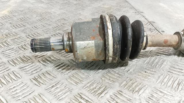 Półoś napędowa przednia lewa 49500A4220 HYUNDAI