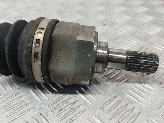 Półoś napędowa przednia lewa KIA Cerato 3 YD