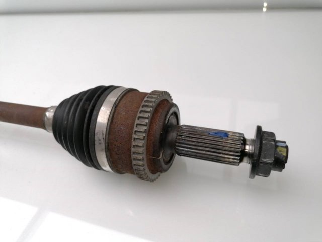 Półoś napędowa przednia lewa KIA Cerato 3 YD