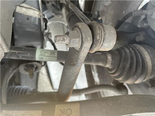 Półoś napędowa przednia lewa 49500D7200 HYUNDAI