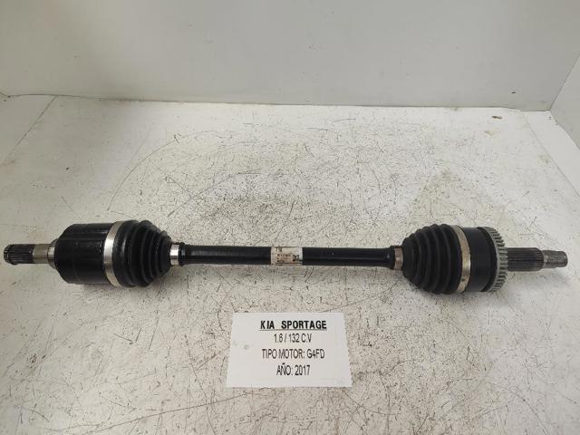 Półoś napędowa przednia lewa 49500D7200 HYUNDAI