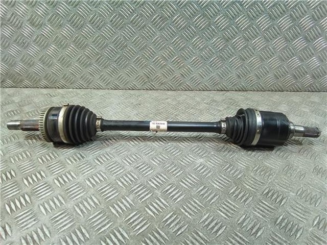 Półoś napędowa przednia lewa 49500D7200 HYUNDAI