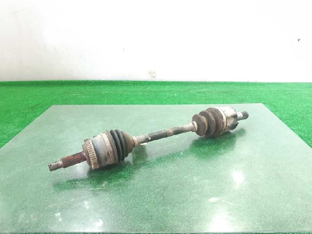 Półoś napędowa przednia lewa 495011D700 HYUNDAI