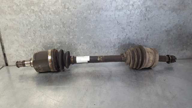 Półoś napędowa przednia lewa 495011F420 HYUNDAI