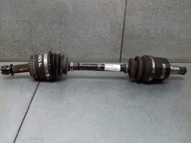 Półoś napędowa przednia lewa 495011F420 HYUNDAI