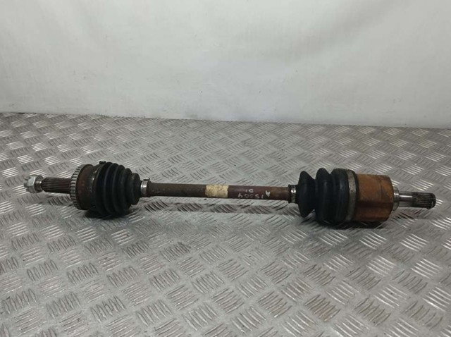 Półoś napędowa przednia lewa 495012L010 HYUNDAI