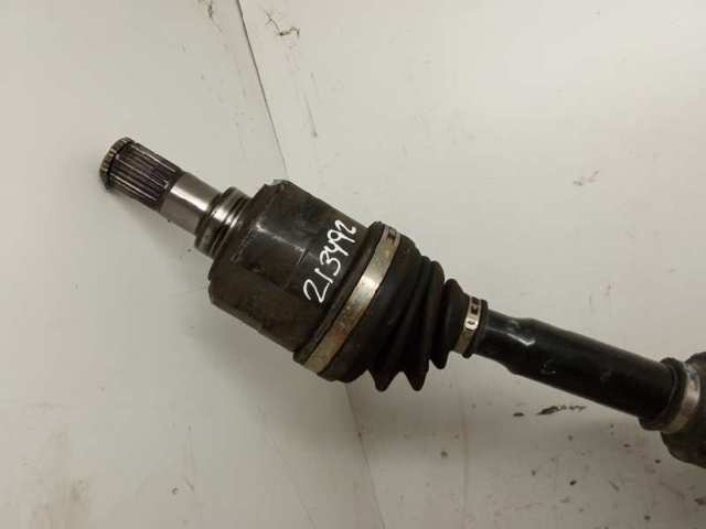 Półoś napędowa przednia prawa 495012Y900 HYUNDAI