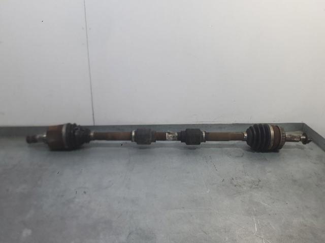 Półoś napędowa przednia prawa 49501A4220 HYUNDAI