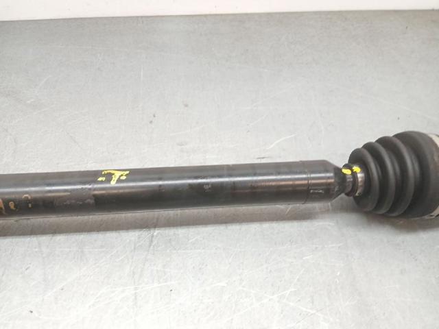 Półoś napędowa przednia prawa 49501A6000 HYUNDAI