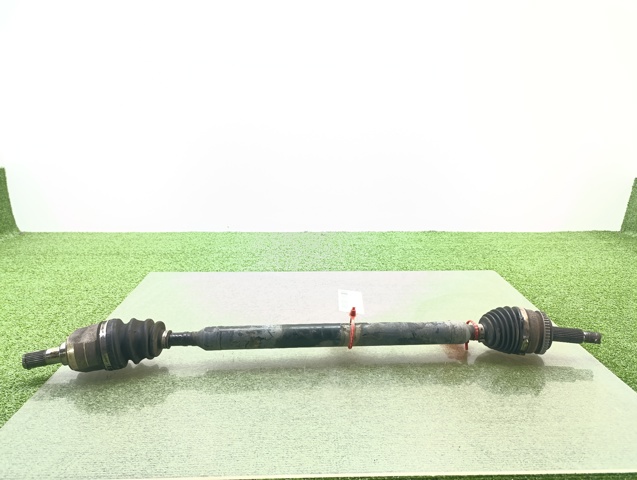 Półoś napędowa przednia prawa 49501A6100 HYUNDAI