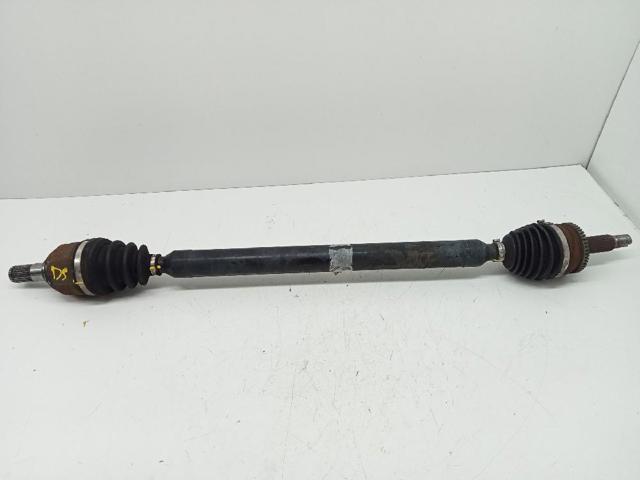 Półoś napędowa przednia prawa 49501A6100 HYUNDAI