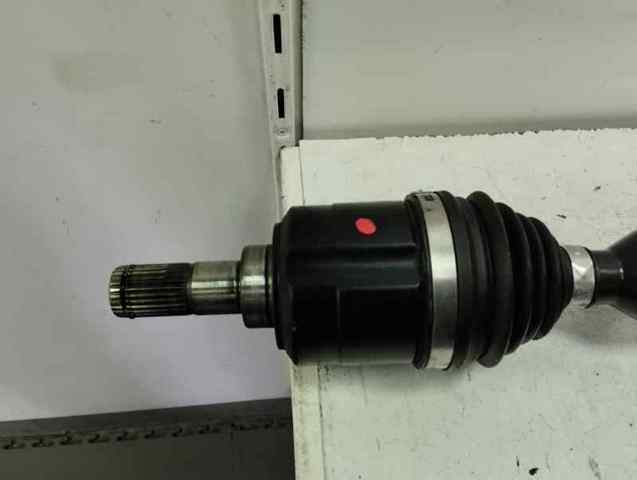 Półoś napędowa przednia prawa 49501D7200 HYUNDAI