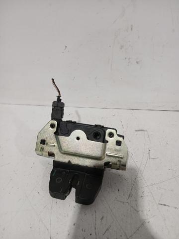Zamek klapy bagażnika (3/5 drzwi tylnych) 495058724 OPEL