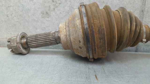 Kupić Półoś napędowa przednia lewa Hyundai Sonata III Y-3 w dobrej cenie