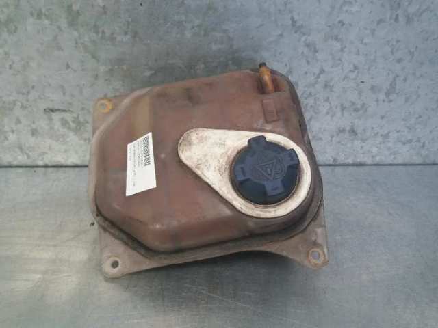 Zbiorniczek wyrównawczy układu chłodzenia 4A0121403 VAG