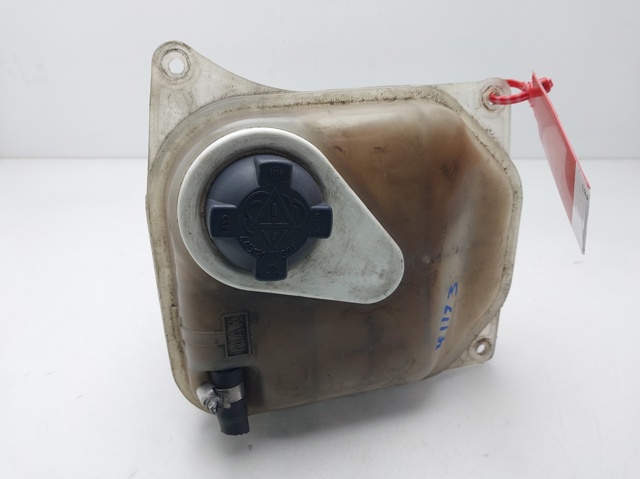 Zbiorniczek wyrównawczy układu chłodzenia 4A0121403 VAG