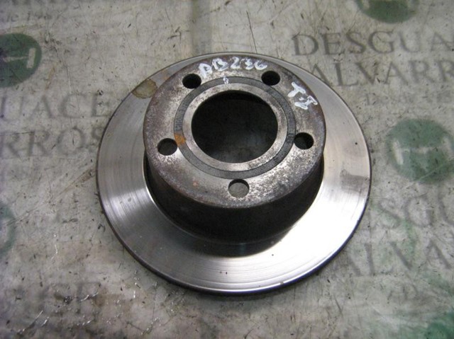 Tarcza hamulcowa tylna 4A0615601A VAG
