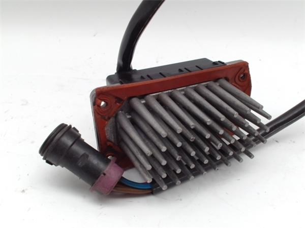 Rezystor wentylatora nagrzewnicy (ogrzewacza kabiny) Audi 100 4A2