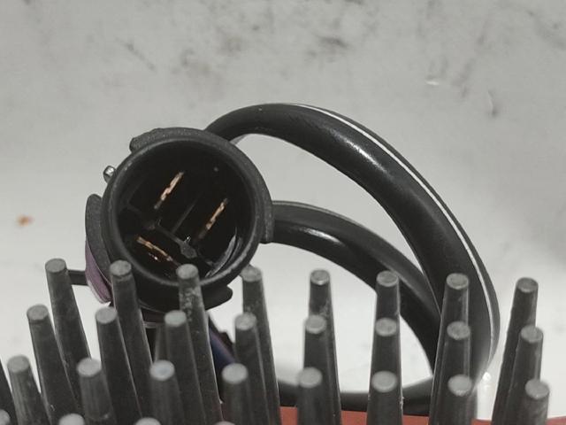 Rezystor wentylatora nagrzewnicy (ogrzewacza kabiny) Audi 100 4A2