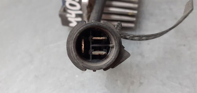 Rezystor wentylatora nagrzewnicy (ogrzewacza kabiny) Audi 100 4A2