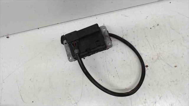 Rezystor wentylatora nagrzewnicy (ogrzewacza kabiny) Audi 100 4A2