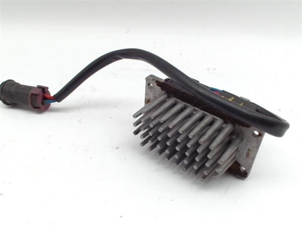 Rezystor wentylatora nagrzewnicy (ogrzewacza kabiny) Audi 100 4A2