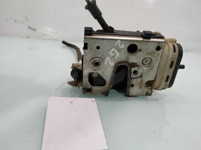 Kupić Zamek drzwi tylnych lewych Audi 100  4A5 w dobrej cenie